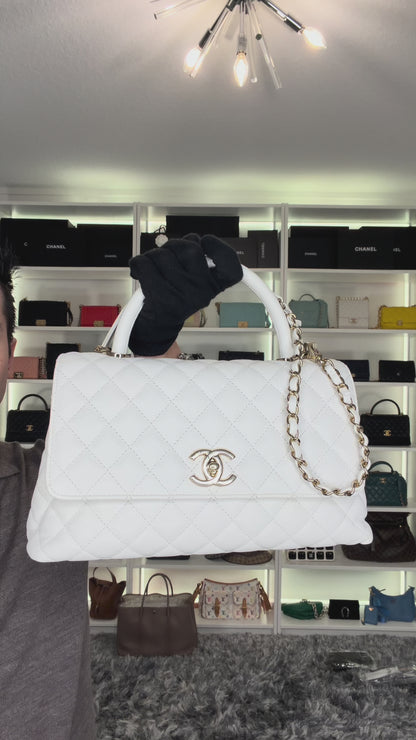 Pre-Owned Chanel Coco Handle White Caviar Shoulder Bag