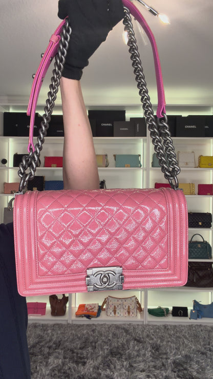 Pre-Owned Chanel Glazed Aged Quilted Lambskin Boy Medium Crossbody Bag