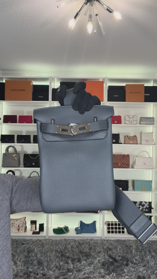 Pre-Owned Hermes Hac a Dos PM in Gris Misty with Palladium Hardware Sling Bag